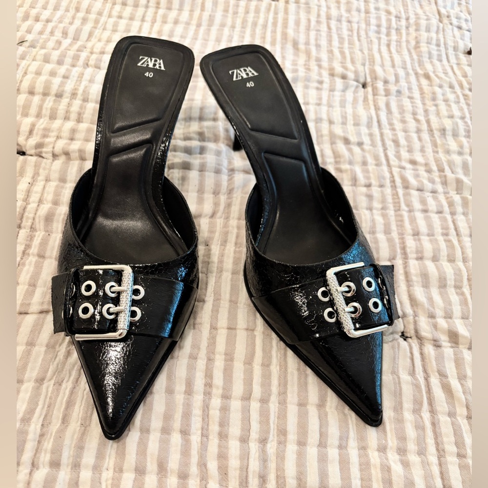 Zara mules - Size 40 (9 or 9.5)